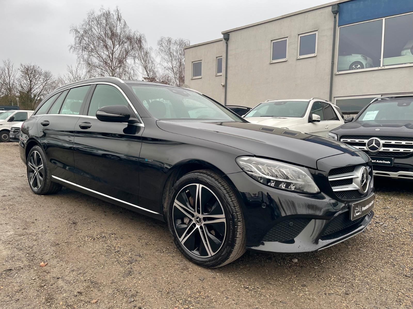 Mercedes-Benz C 300DE T 9G-TRONIC*LED*AHK*RFK*AVANTGARDE*TEMPO