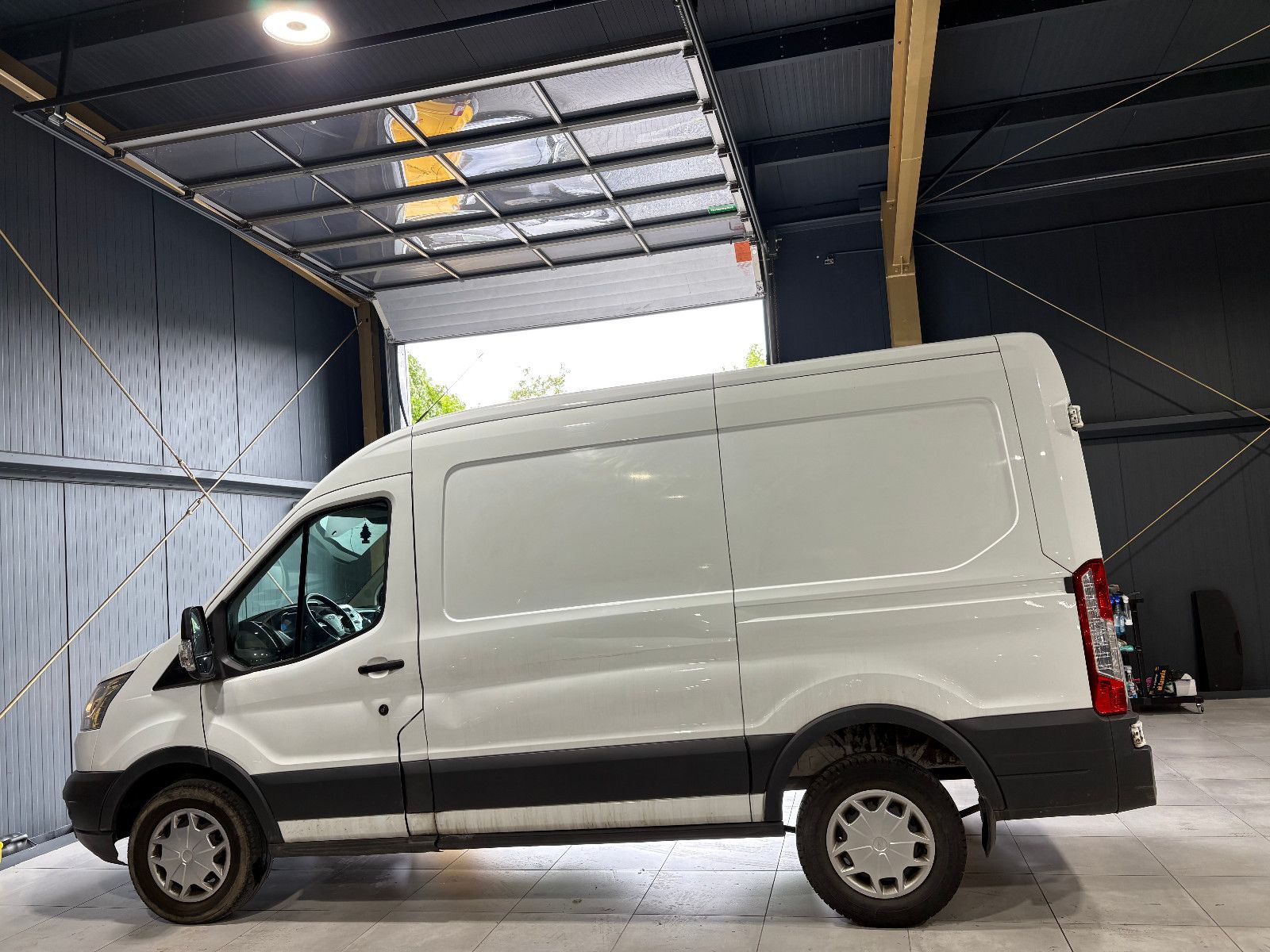 Fahrzeugabbildung Ford Transit Kasten 330 L2 H2Trend/3-SITZ/PDC/KLIMA/