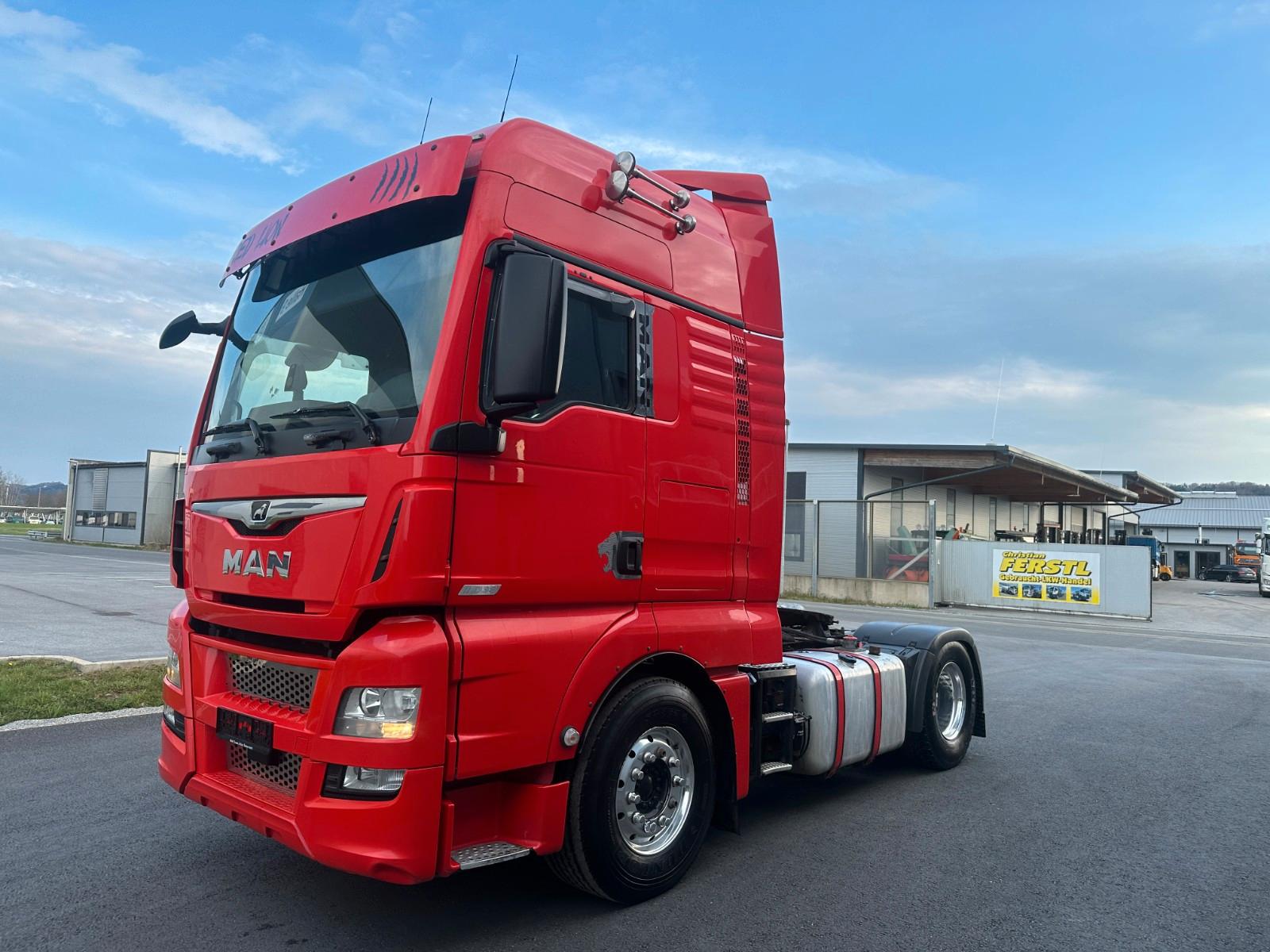 MAN TGX 18.560 Kipp-und Schubbodenhydraulik