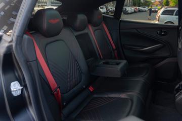 صورة مصغرة 36 لـ 2021 Aston Martin DBX