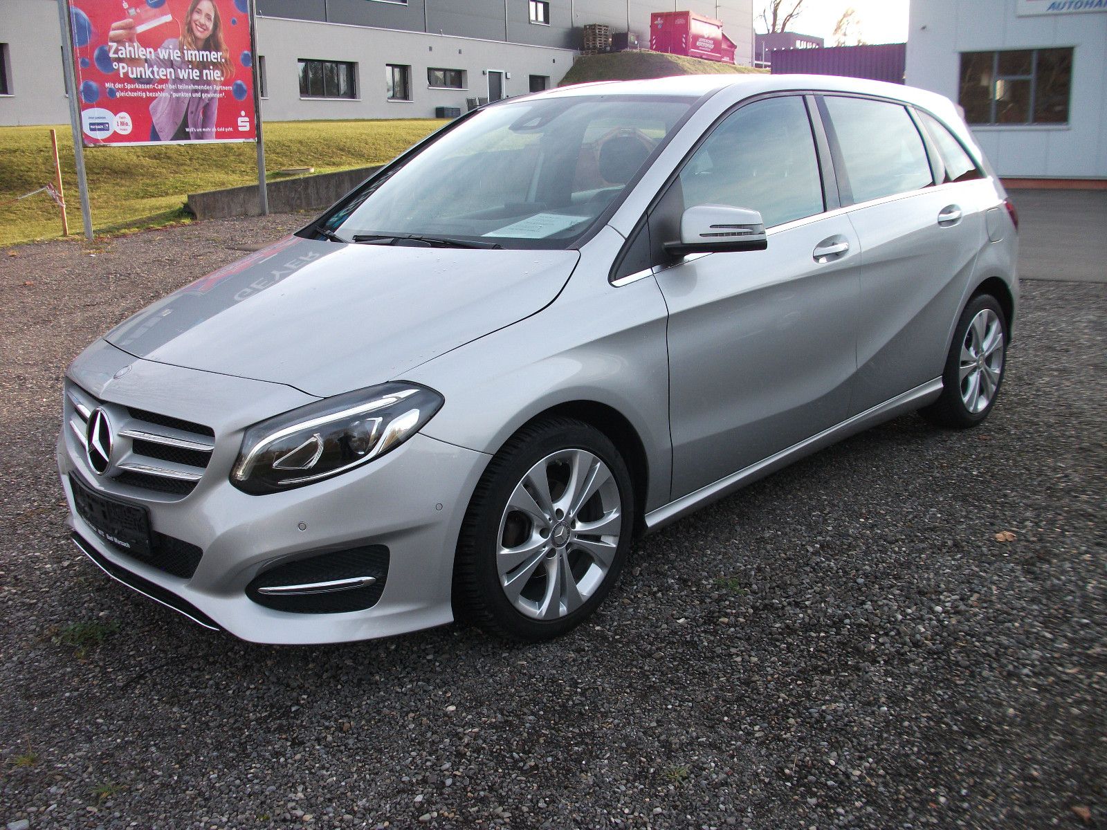 MERCEDES-BENZ B 180 d Urban  SHZ Autom LED Navi FLA Tem