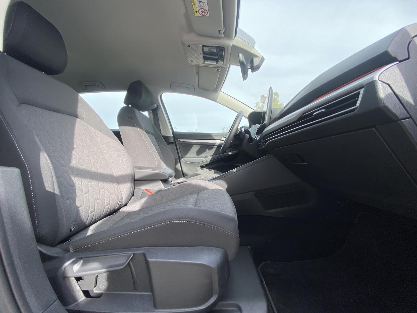 Volkswagen Golf 1.5 eTSI DSG LIFE AHK+APP-CONNECT+ACTIVE-IN, миниатюра 20