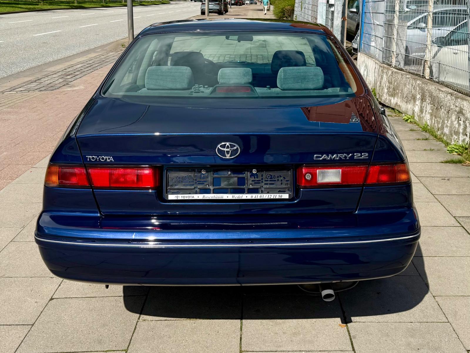 Toyota Camry 2.2 * TÜV NEU * KLIMAAUTOMATIK