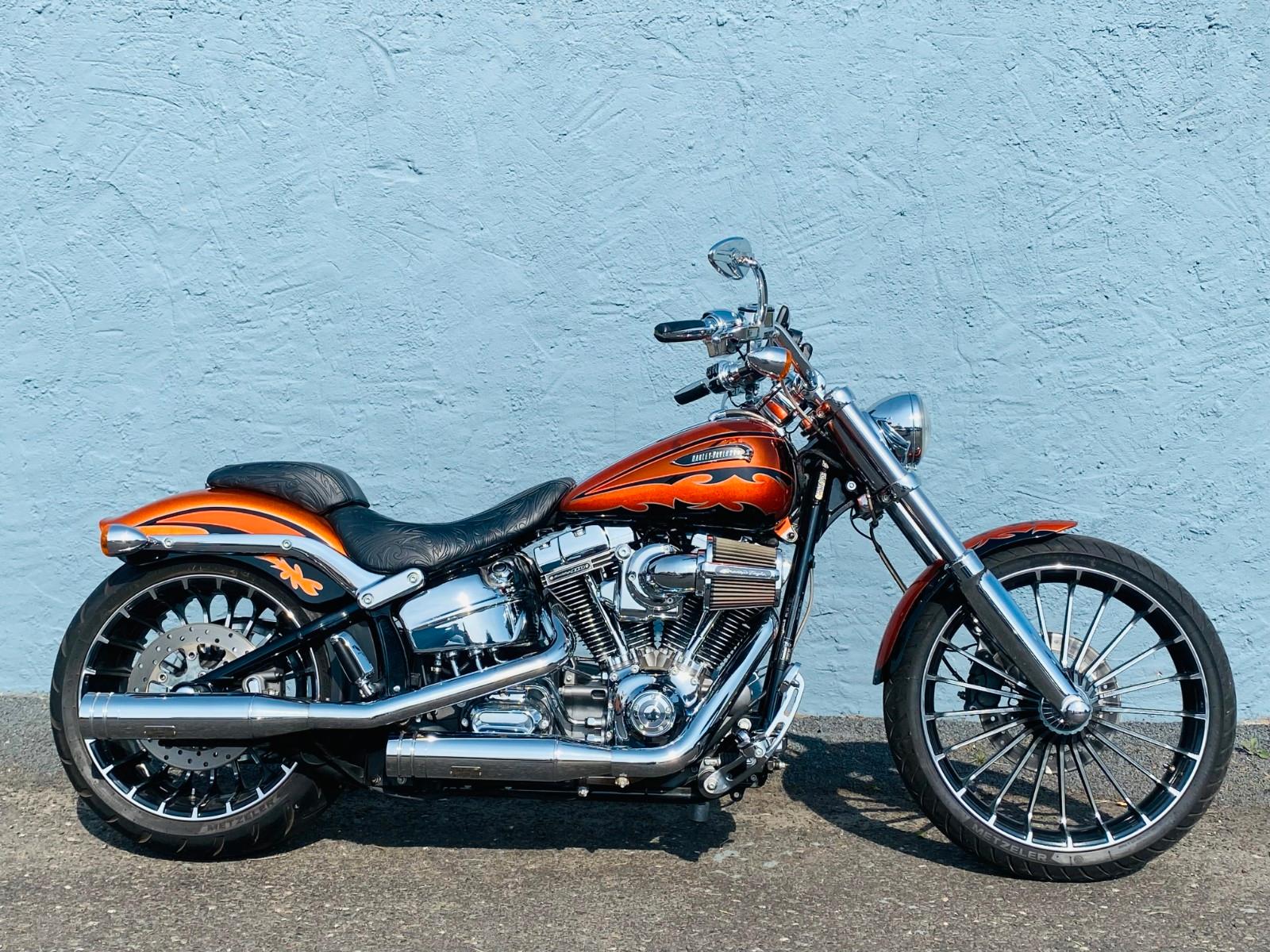 Harley-Davidson BREAKOUT CVO 110 5HD1 MIT JEKILL & HYDE FXSBSE