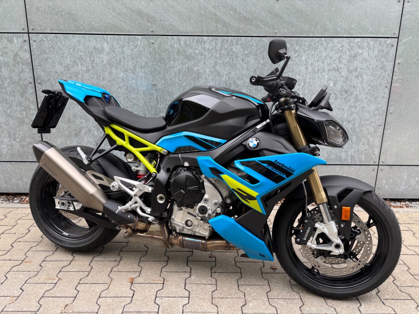 Fahrzeugabbildung BMW S 1000 R Style Sport 2 Pakete Akrapovic