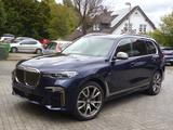 BMW X7 M50d 7-Sitzer Voll - blaue BMW X7 M50