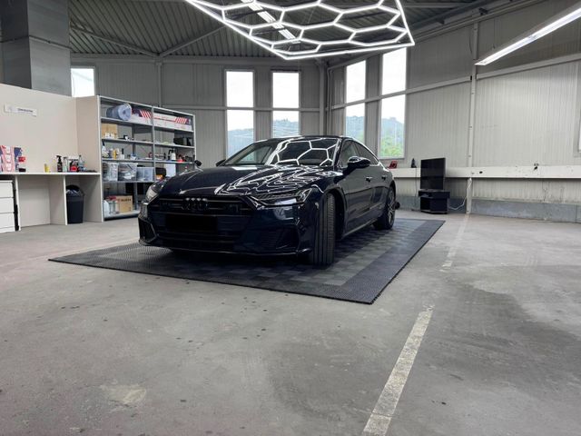 AUDI A7 55 TFSI S tronic quattro -