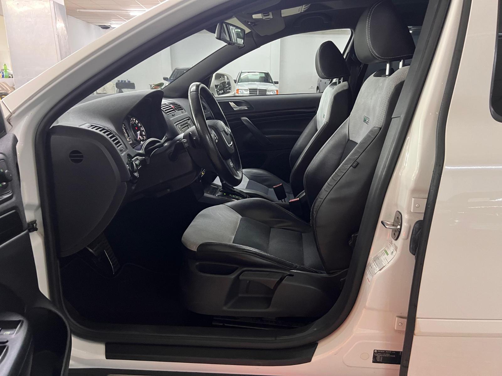 Skoda Octavia 2012 — photo 12