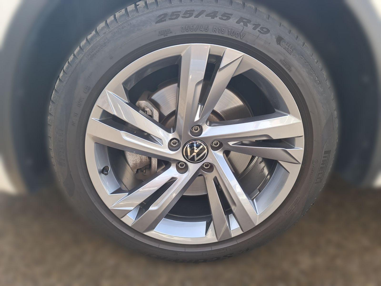 Volkswagen Tiguan 2.0 TSI DSG R-Line 4Motion Navi IQ.LIGHT