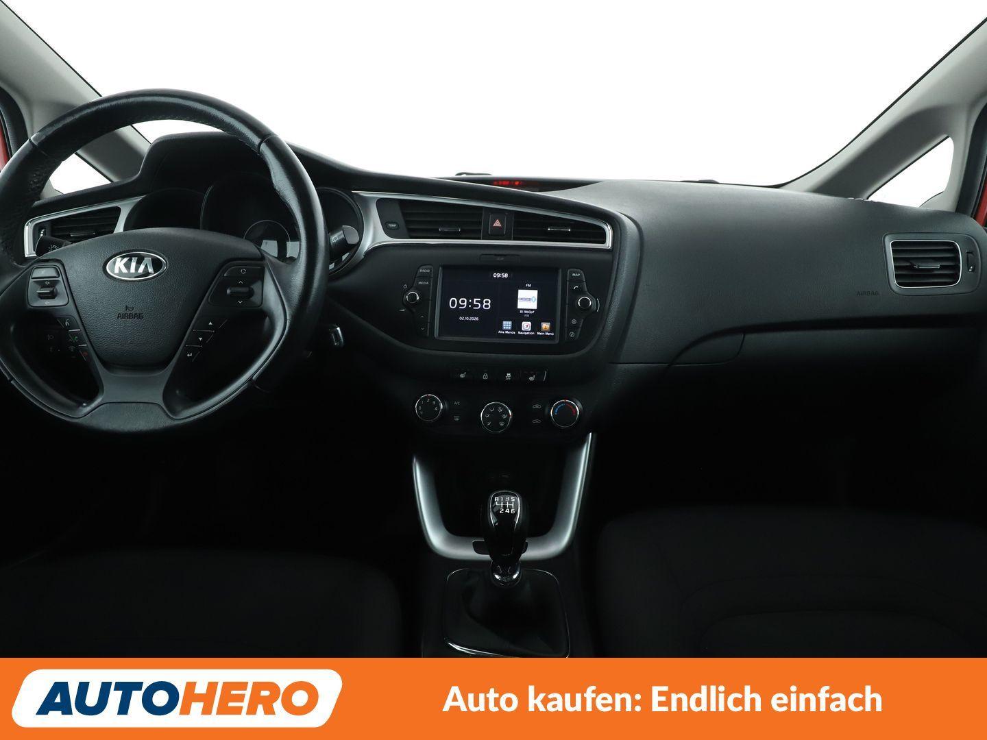 Kia cee'd 1.4 Attract *NAVI*CAM*PDC*SHZ*