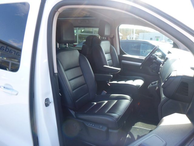 Fahrzeugabbildung Opel Zafira Life 2.0 D Tourer M L2 >AUT/AHK/Tisch<