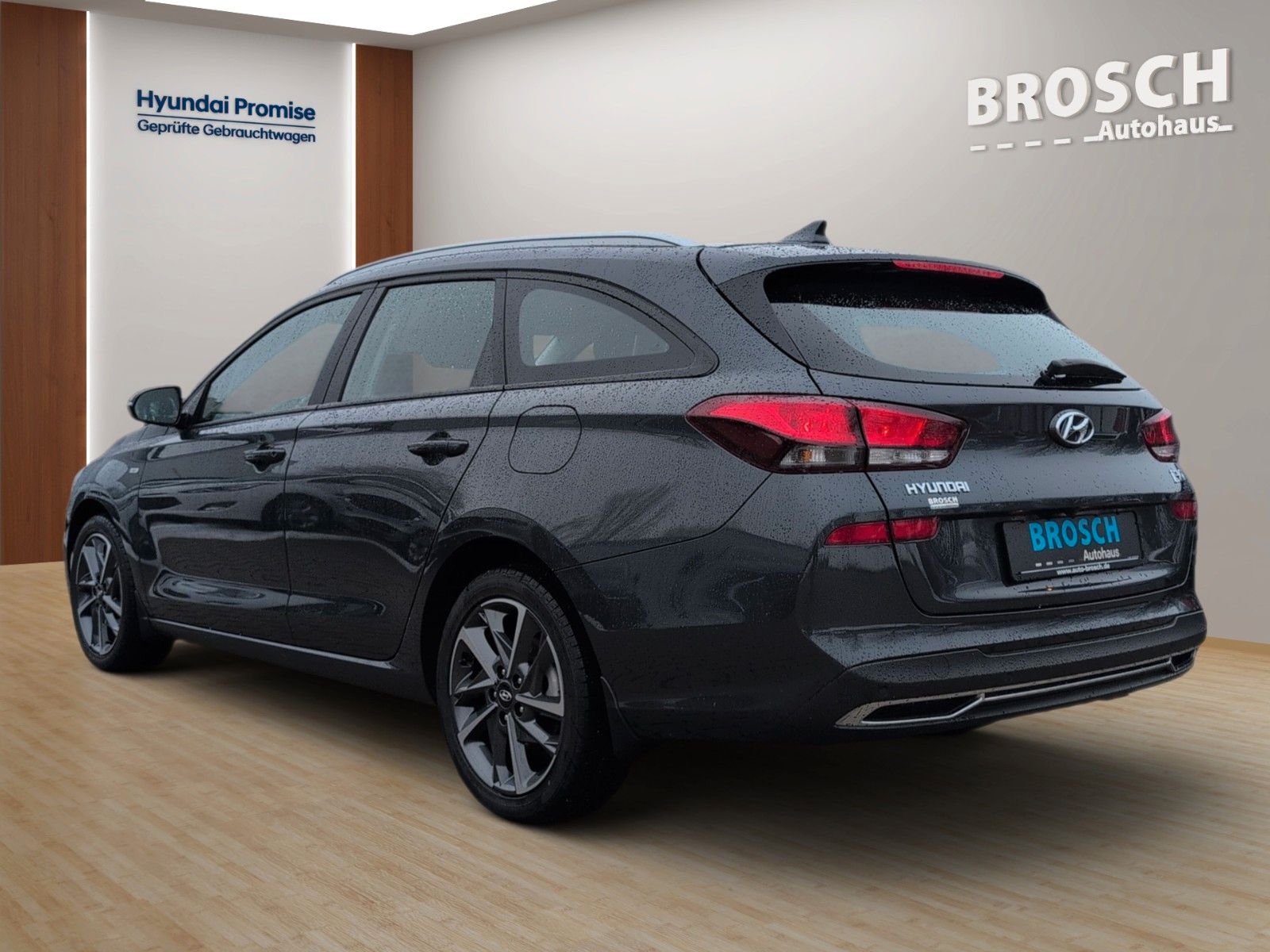 Fahrzeugabbildung Hyundai i30 KOMBI 1.0T TREND KLIMAAT+SHZ+NAVI+QI+KAMERA+
