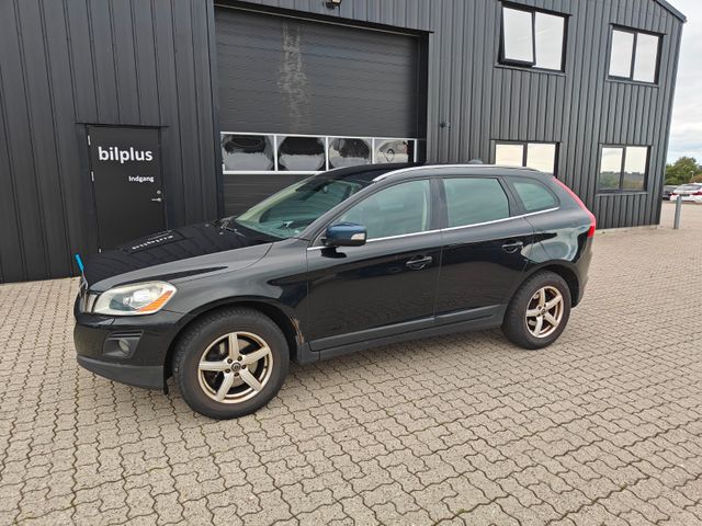 Volvo XC60 2,4 D5 AWD 205 PS