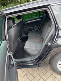 Volkswagen Passat Variant - 8