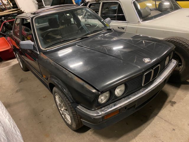 BMW 325IX 2Door/ 2 Owner