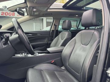 Opel Insignia - 9