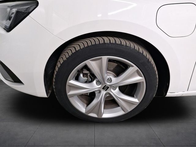 Leon FR 1.4 eHYBRID DSG 204PS ACC /NAV /RFK /LED