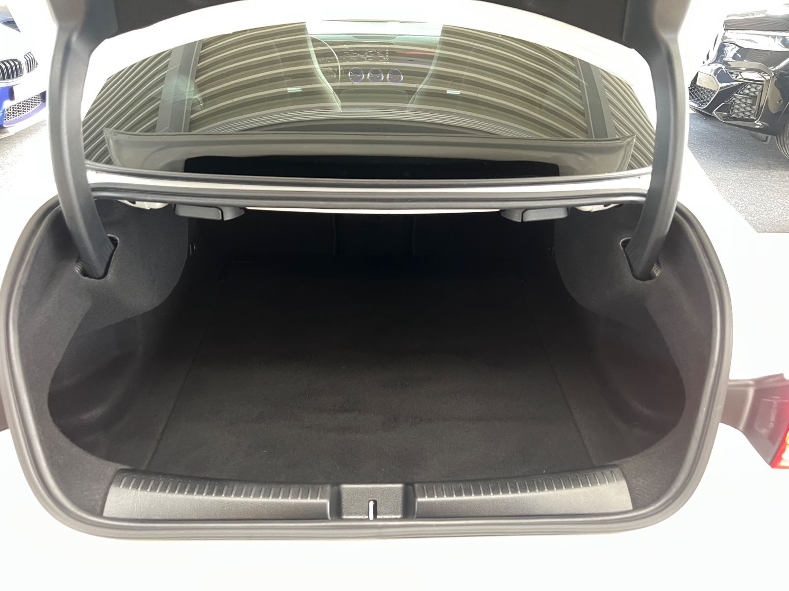 Fahrzeugabbildung Mercedes-Benz CLA 200 Edition AMG LINE *PANO*AMBIENTE*WIDE*