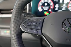 VW T-Roc 1.5 eTSI R-Line | Pano | 20"| NEUES MODELL VW T-Roc 1.5 eTSI R-Line | Pano | 20"| NEUES MODELL