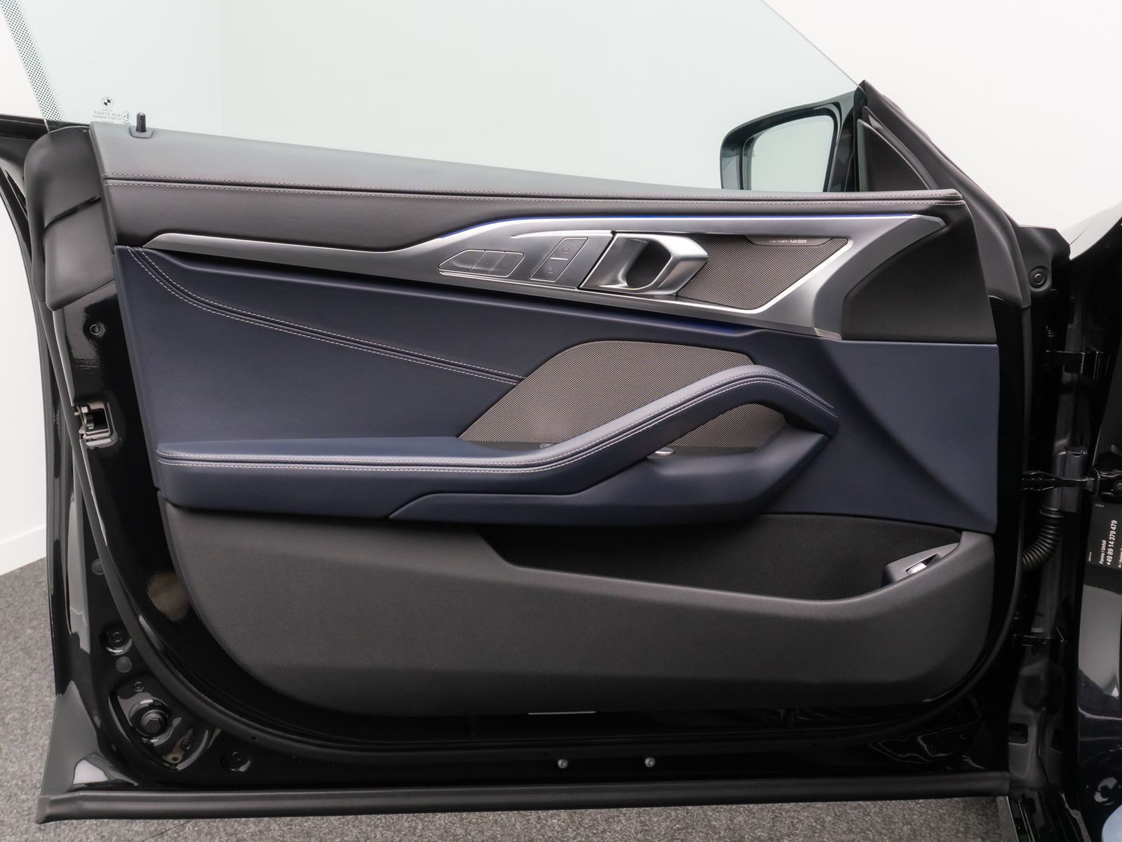Fahrzeugabbildung BMW M850i xD GC 360° Laser SoftCl DisplKey Belüftung