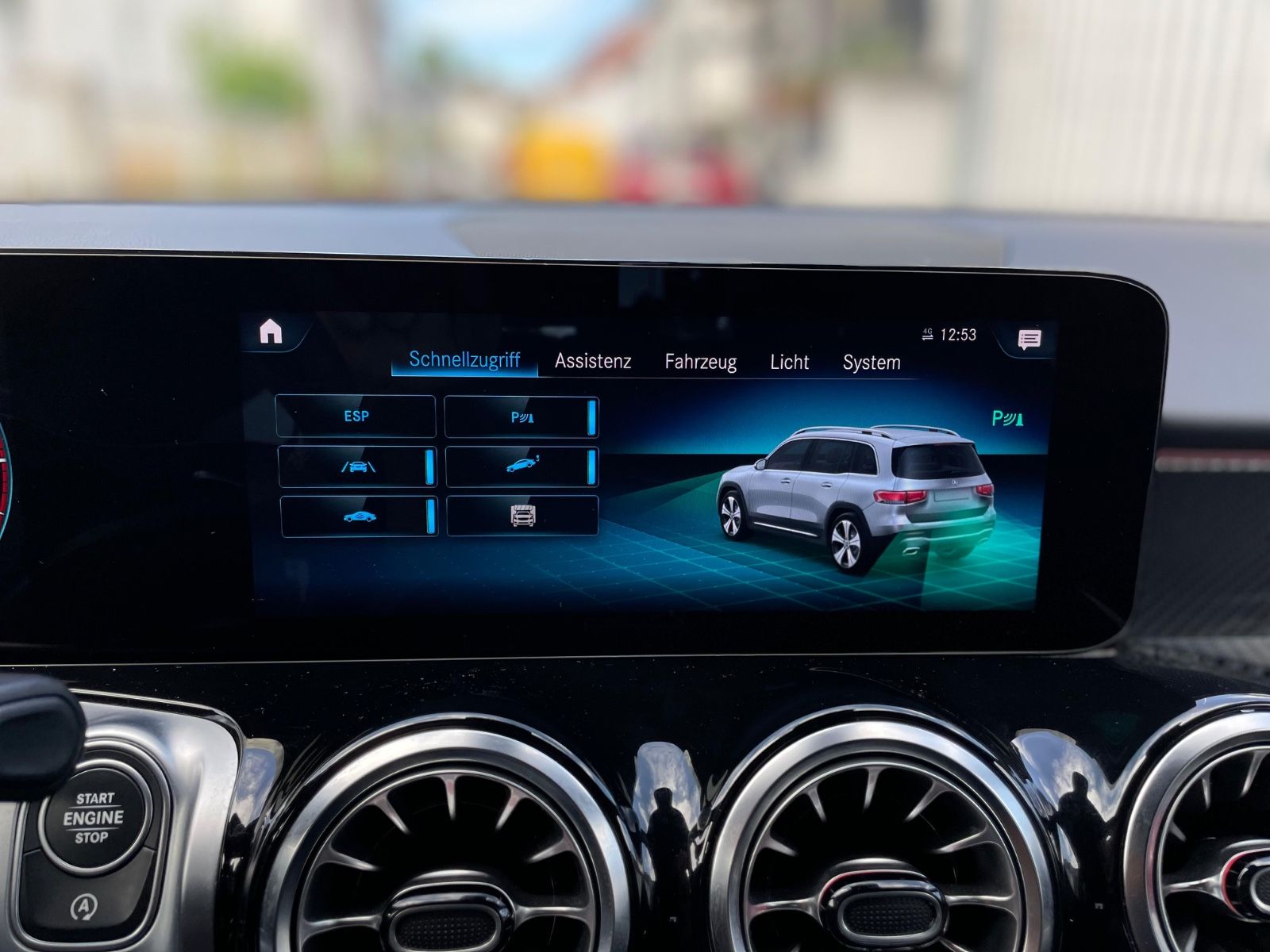 Fahrzeugabbildung Mercedes-Benz GLB 220 d |AMG|MBUX|Distr|Multibeam|AHK|Kamera