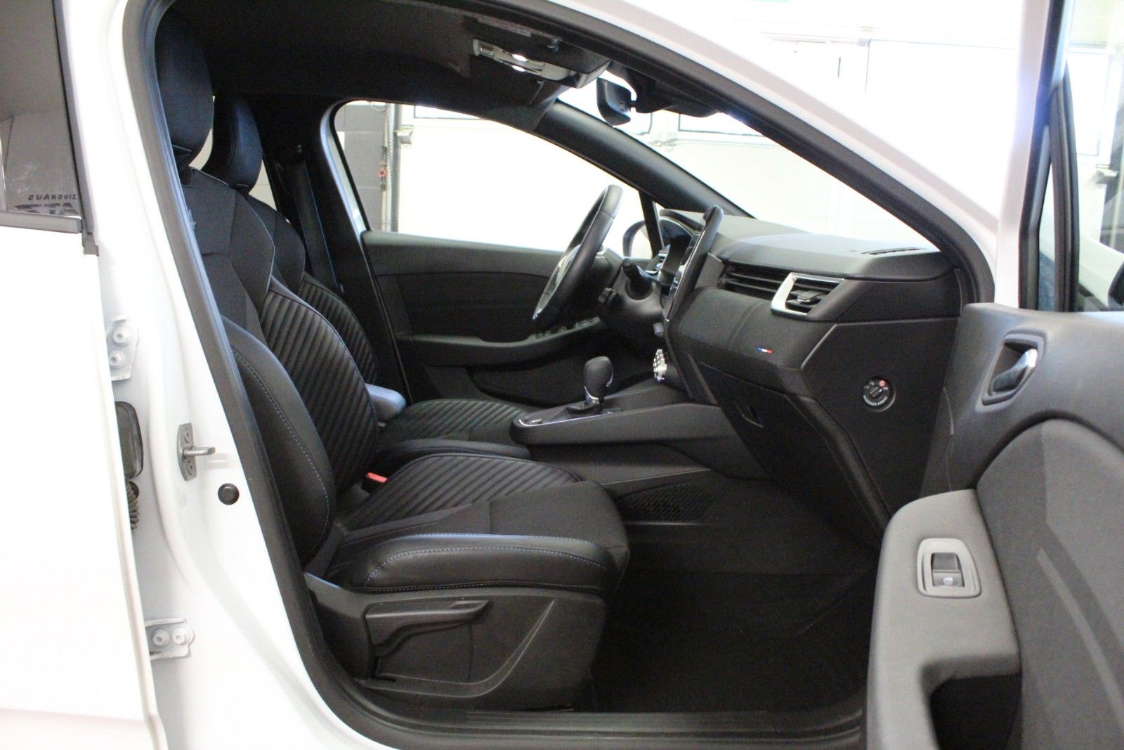 Fahrzeugabbildung Renault Clio E-Tech Full Hybrid 145 Esprit Alpine