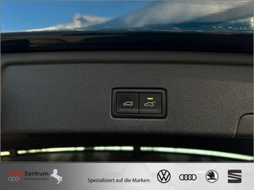 Volkswagen Touareg - 12