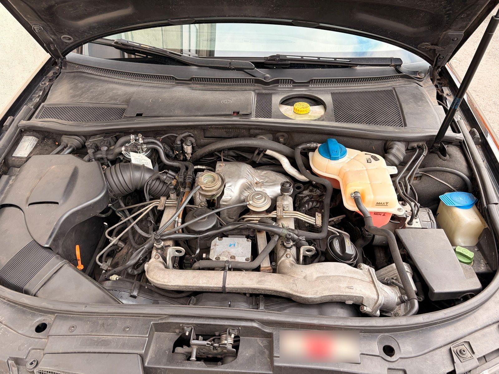 Audi A6 2004 — photo 9