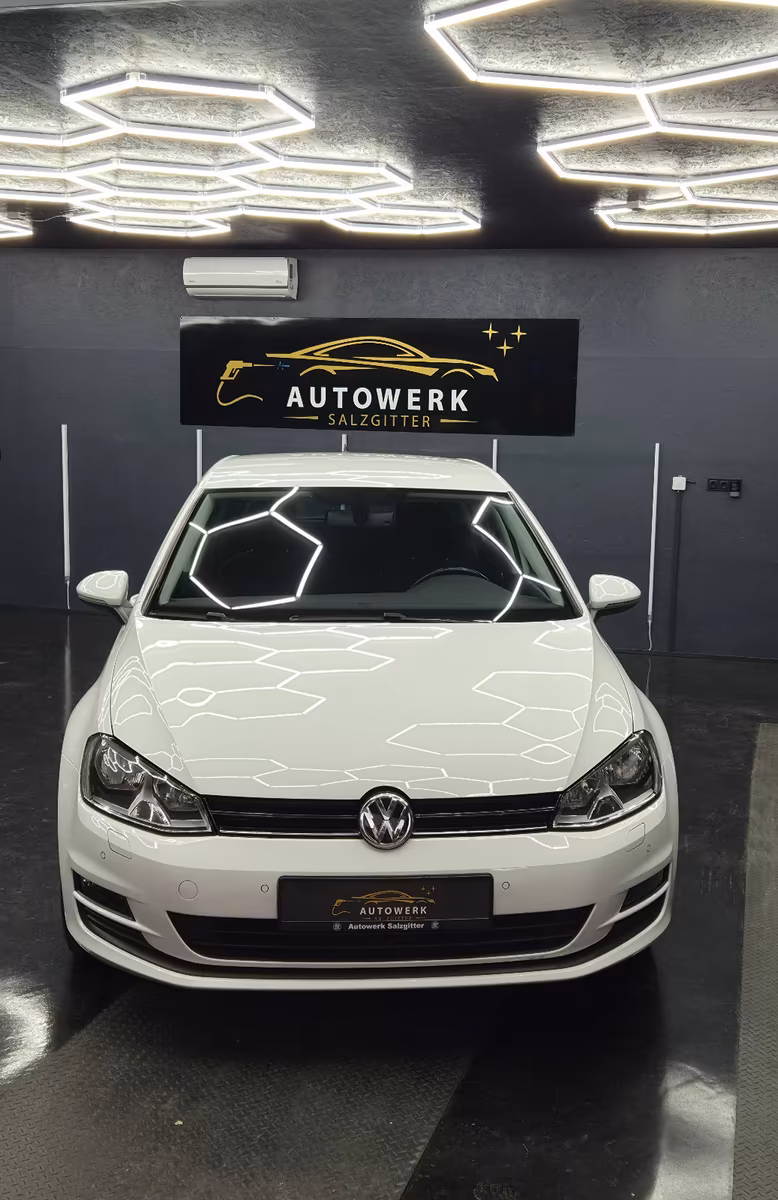 Volkswagen Golf VII Lim. Cup 40 Years Golf Navi PDC AHK