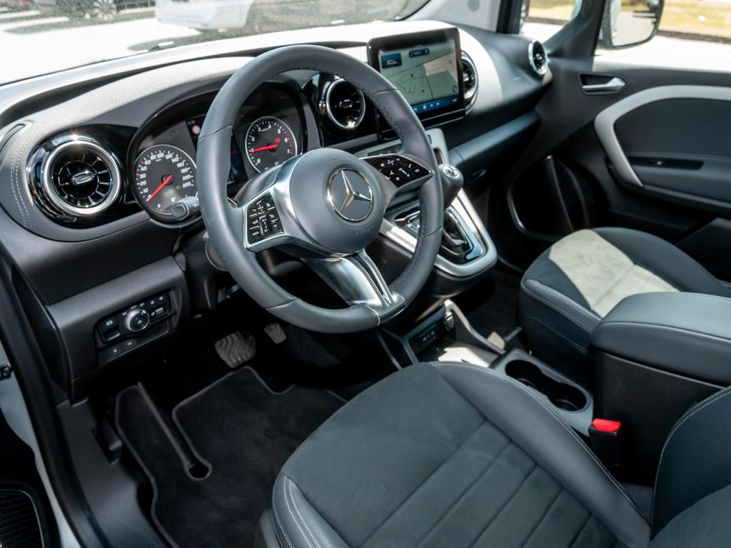 Mercedes-Benz T 180 PROGRESSIVE AHK KAMERA MBUX KLIMA 7 SITZE