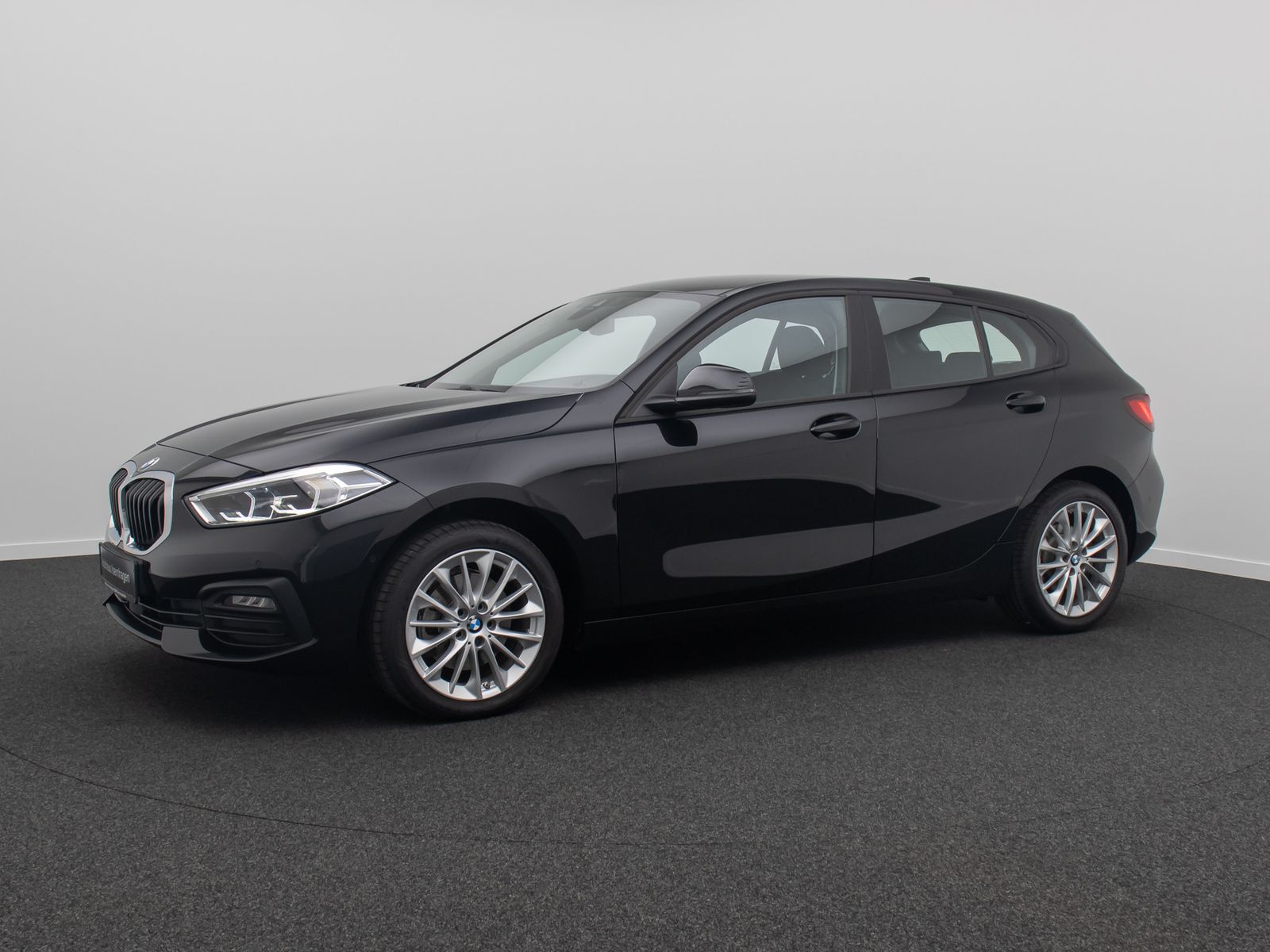 Fahrzeugabbildung BMW 118i Advantage HUD Kamera Alarm DAB CockpitProf