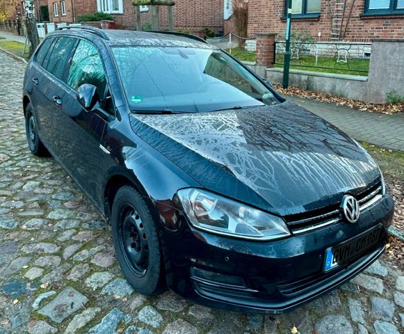 Volkswagen VW Golf 7 CUP mit optionalen R-Line Exter...