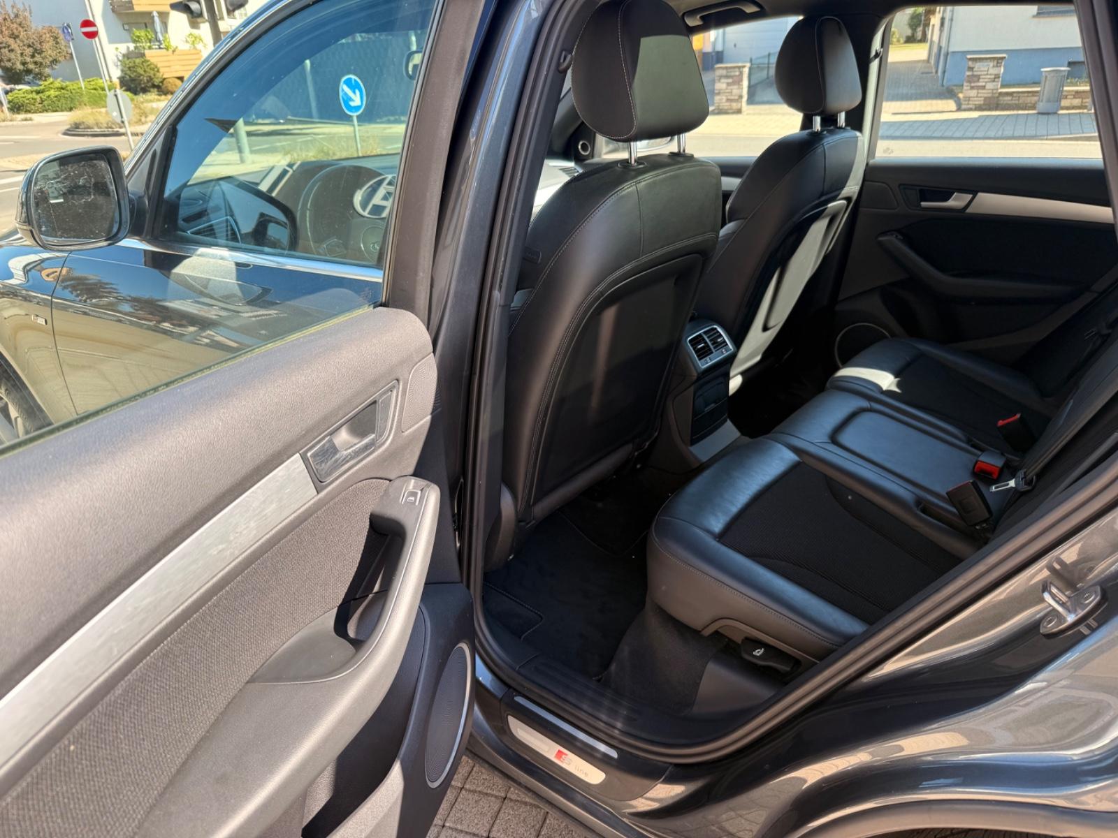 Audi Q5 3.0 TFSI 200 kW quattro,2.HAND,AUTOMATIK,PANO