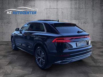 Audi Q8 55 TFSI quattro*PANO*LED*APPLE*KAMERA*NAV*21"