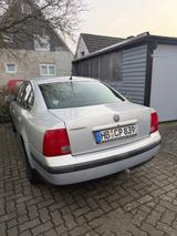 Volkswagen Passat 1.6 Basis - gebrauchte VW Passat aus dem Jahr 1997