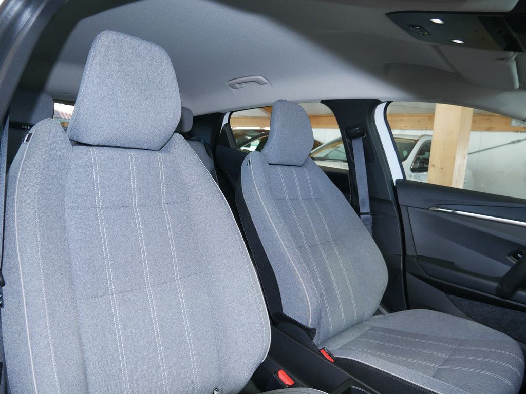 Fahrzeugabbildung Renault Megane E-Tech Equilibre EV60 220