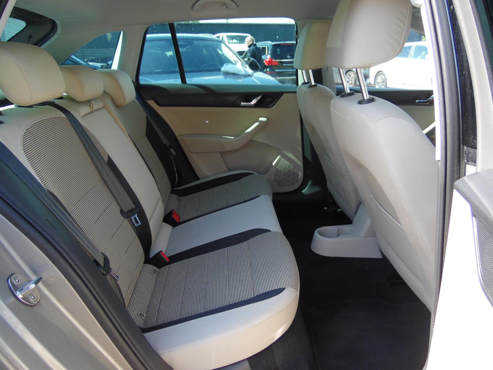 Skoda Rapid 2014 — photo 8
