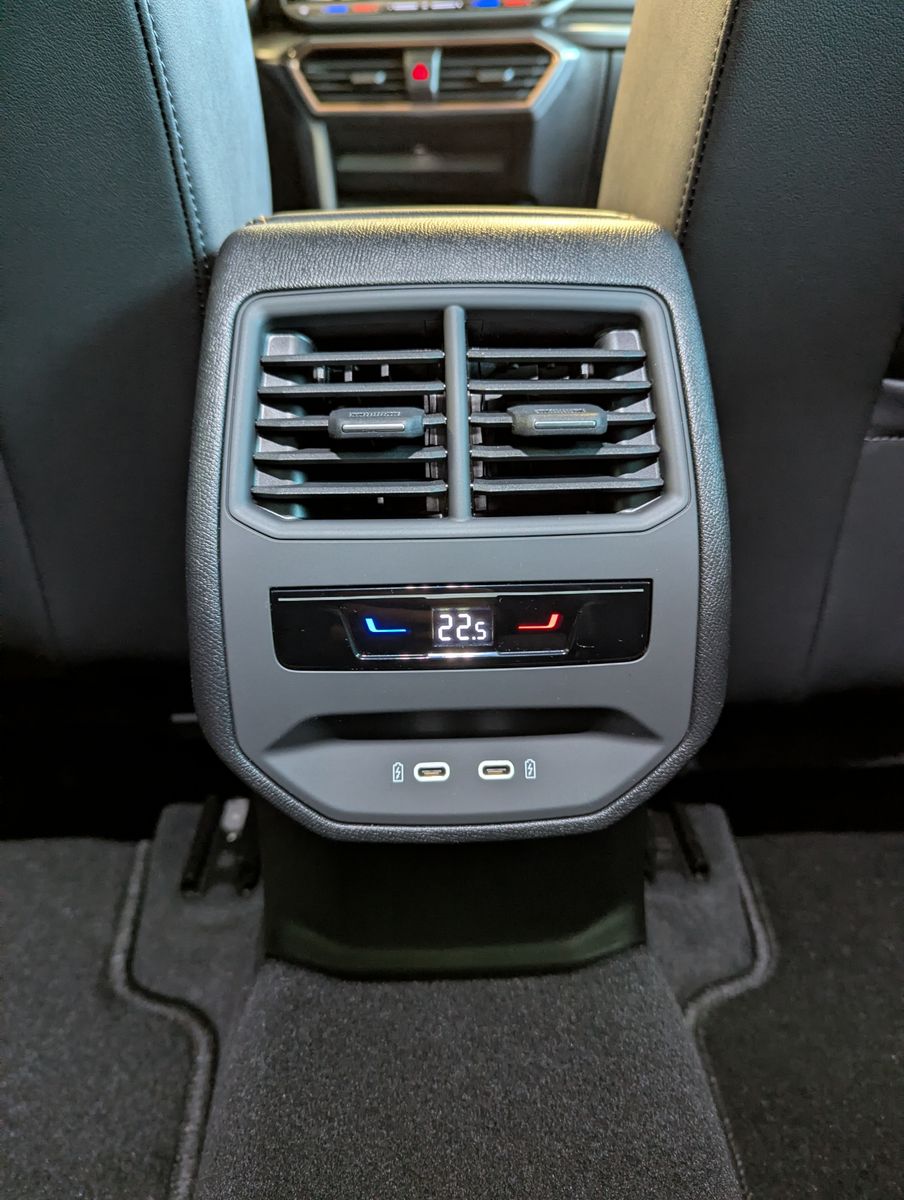 CUPRA Leon 2.0 TDI Intelligent-Dynamic-Edge-Pake Cam - Image 23