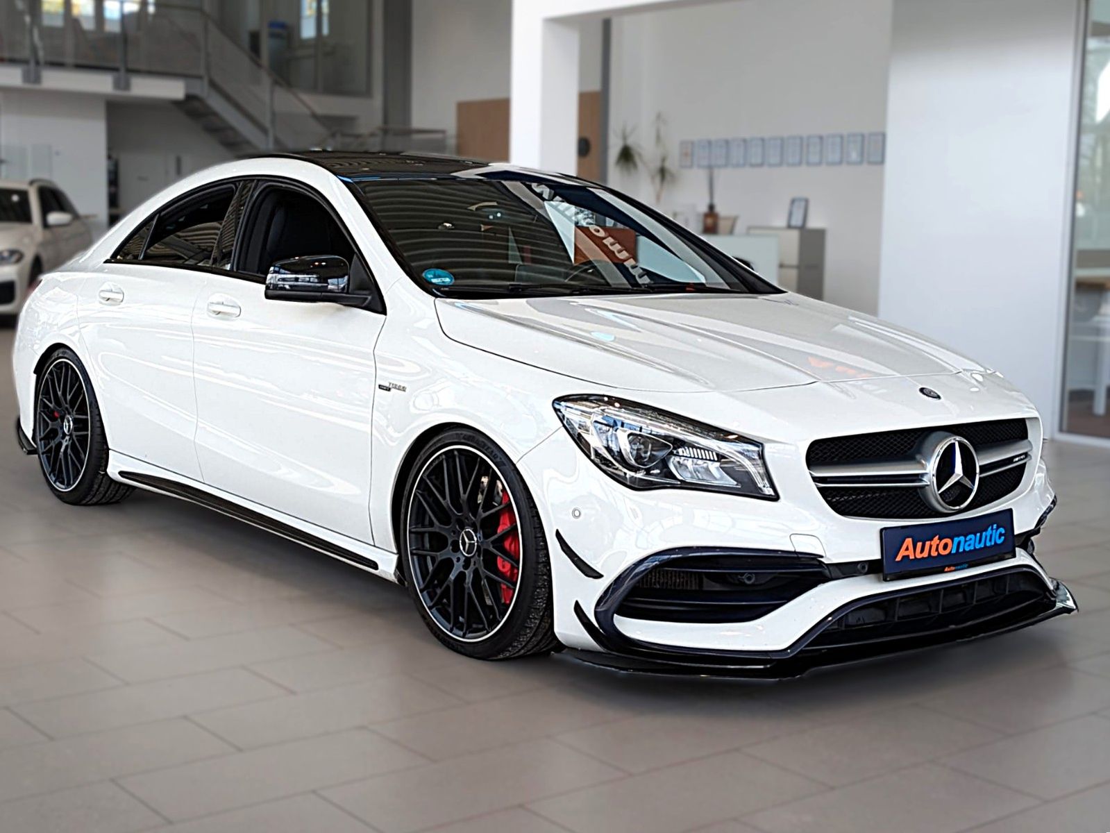 Fahrzeugabbildung Mercedes-Benz CLA 45 AMG PERFORMANCE | PANO| NIGHT| AERO I LED