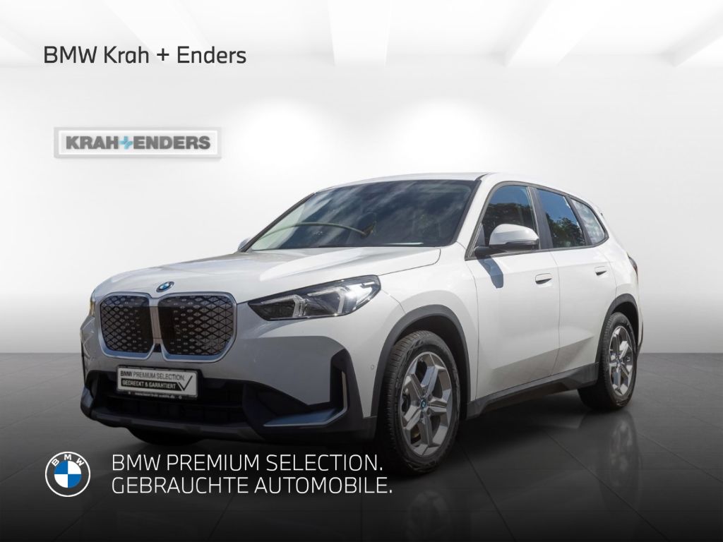 BMW iX1 xDrive30 Panorama Navi HUD RFK eSitze PDCv h foto 1