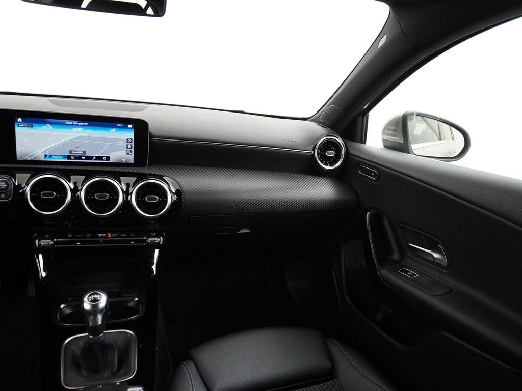 Mercedes-Benz A 160 Business Solution Plus | AHK Wegklapbaar |