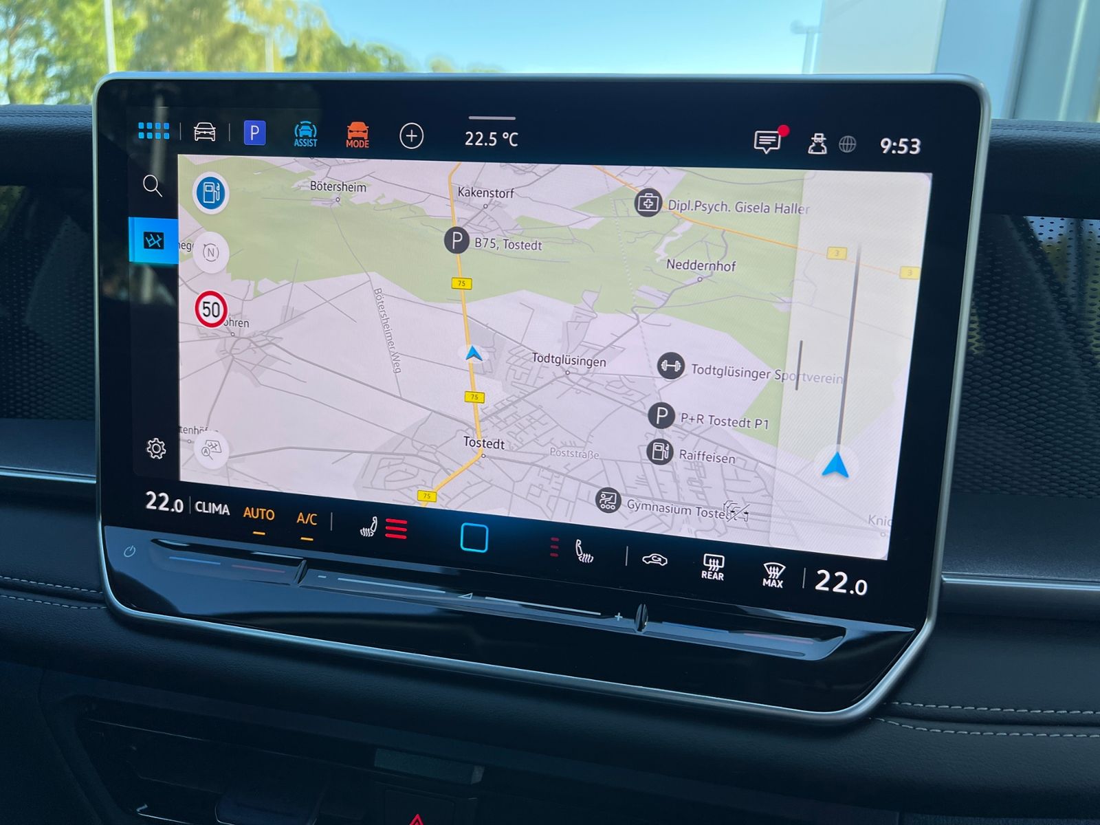 Fahrzeugabbildung Volkswagen Tayron LIFE 1.5 eTSI DSG *AHK, 7-Sitzer, LED, AC