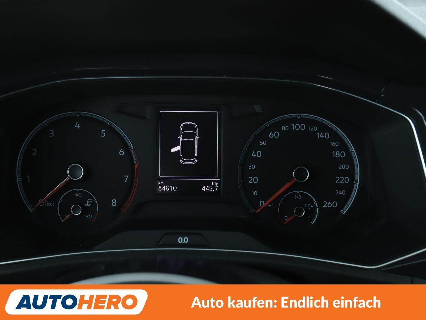 Volkswagen T-Roc 1.5 TSI ACT Sport Aut.*NAVI*LED*ACC*