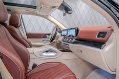 GLS 600 MAYBACH 2025 BLACK/BROWN 4D VIP SEATS
