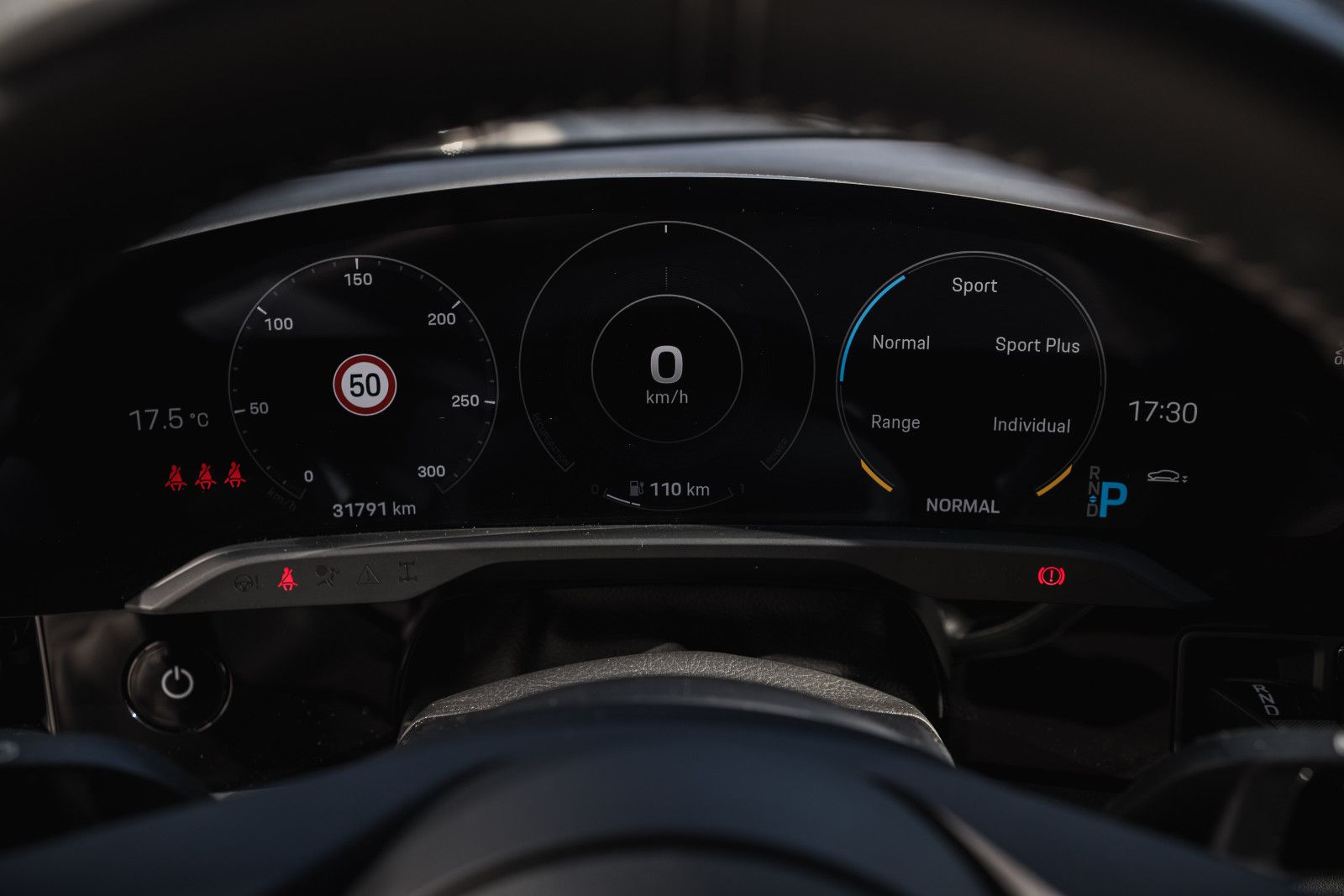 Fahrzeugabbildung Porsche Taycan Sport Turismo-Pano-PerformBatt.-WP-PASM