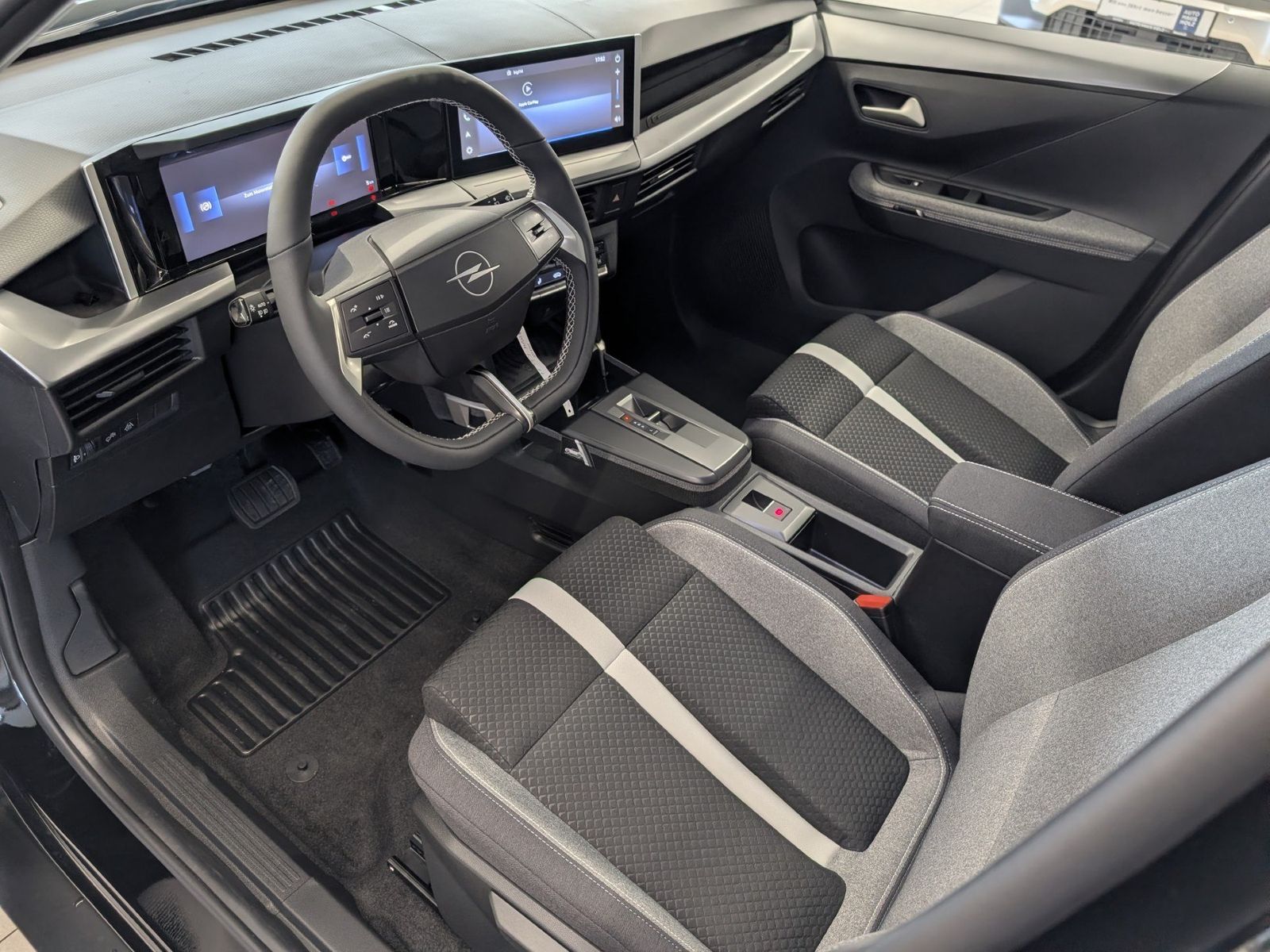 OPEL Frontera 1.2 GS Hybrid eDCT Kamera Navi – Bild 35