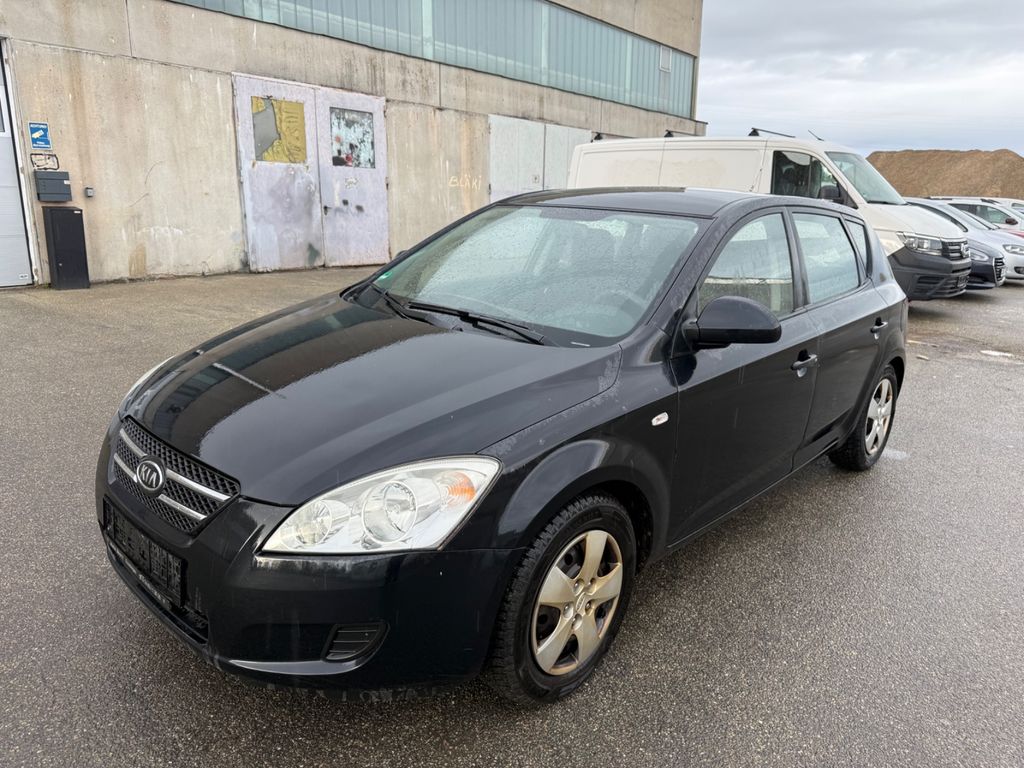 Kia cee'd / Ceed