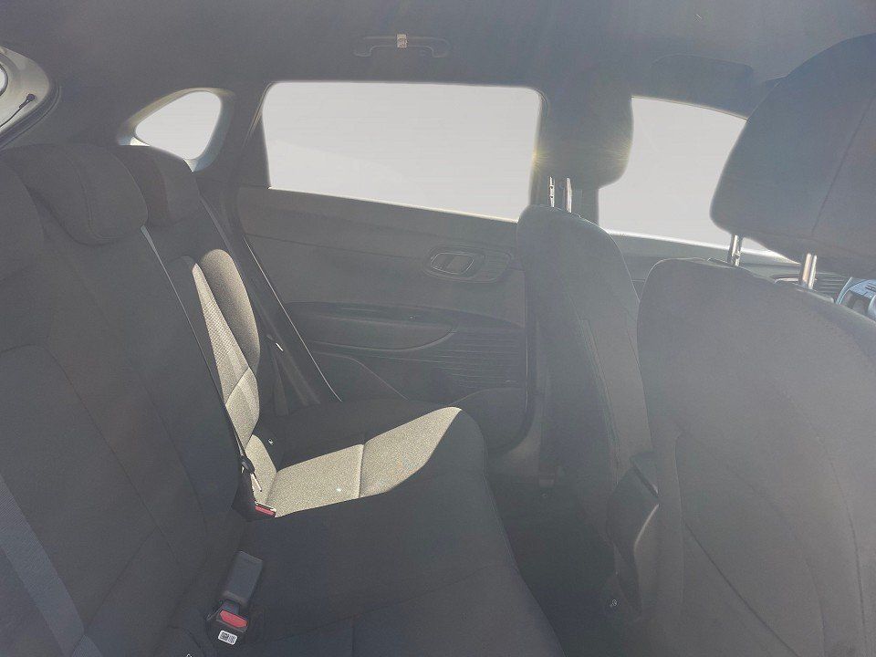 Fahrzeugabbildung Hyundai i20 1.0T 90PS Blackline
