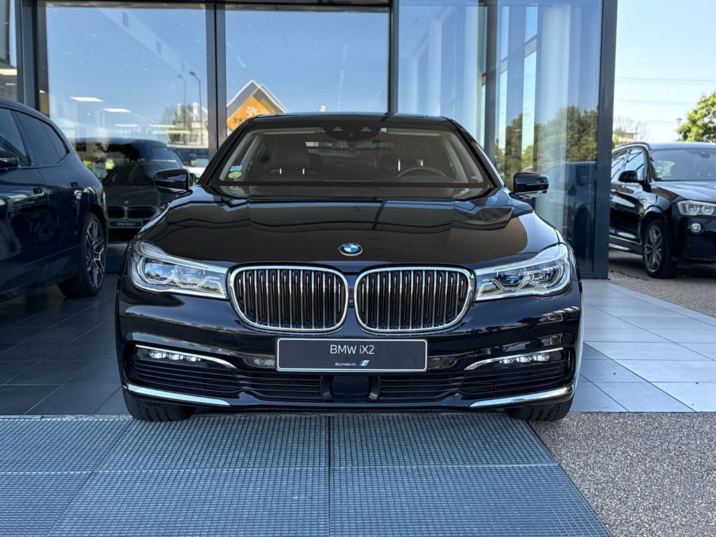 BMW 740