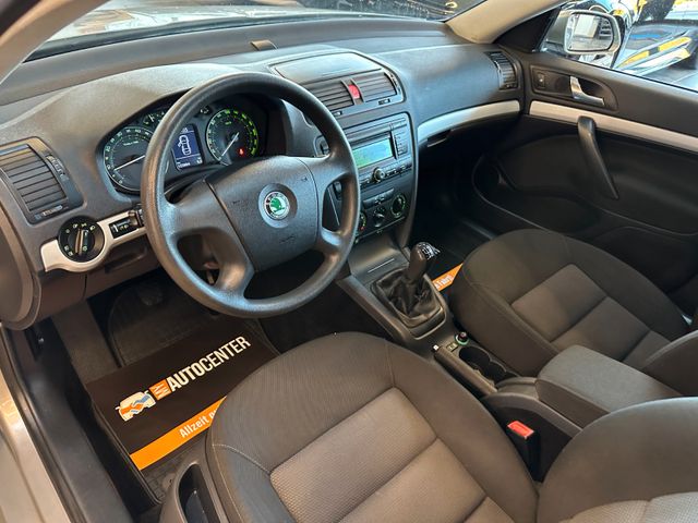 Skoda Octavia *TÜV0328*SCHECKHEFT*TEMPO*AHK*KLIMA*PDC
